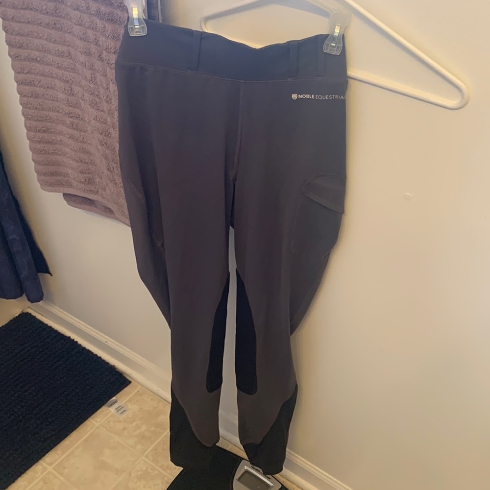 Noble equestrian horse riding leggings